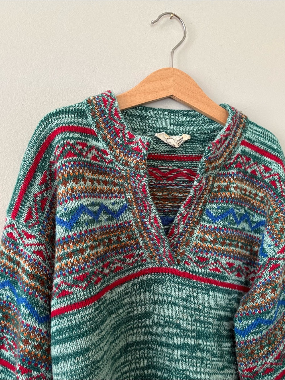 VTG Multicolor V-Neck Sweater - Teal, Red, Blue Accents
